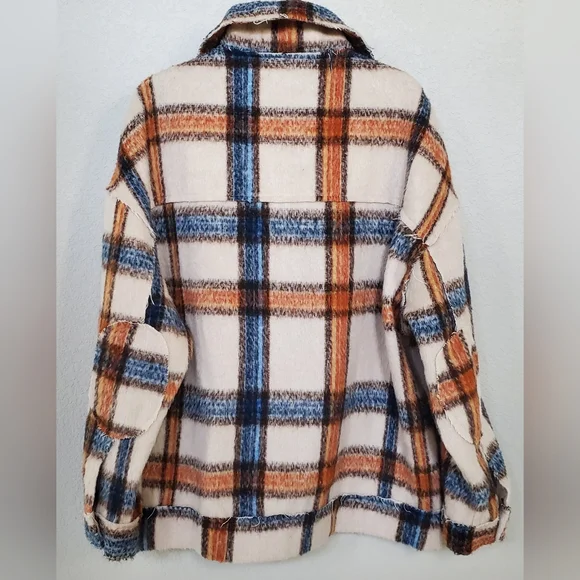 NEW POL PLAID SHACKET - Picture 10 of 16